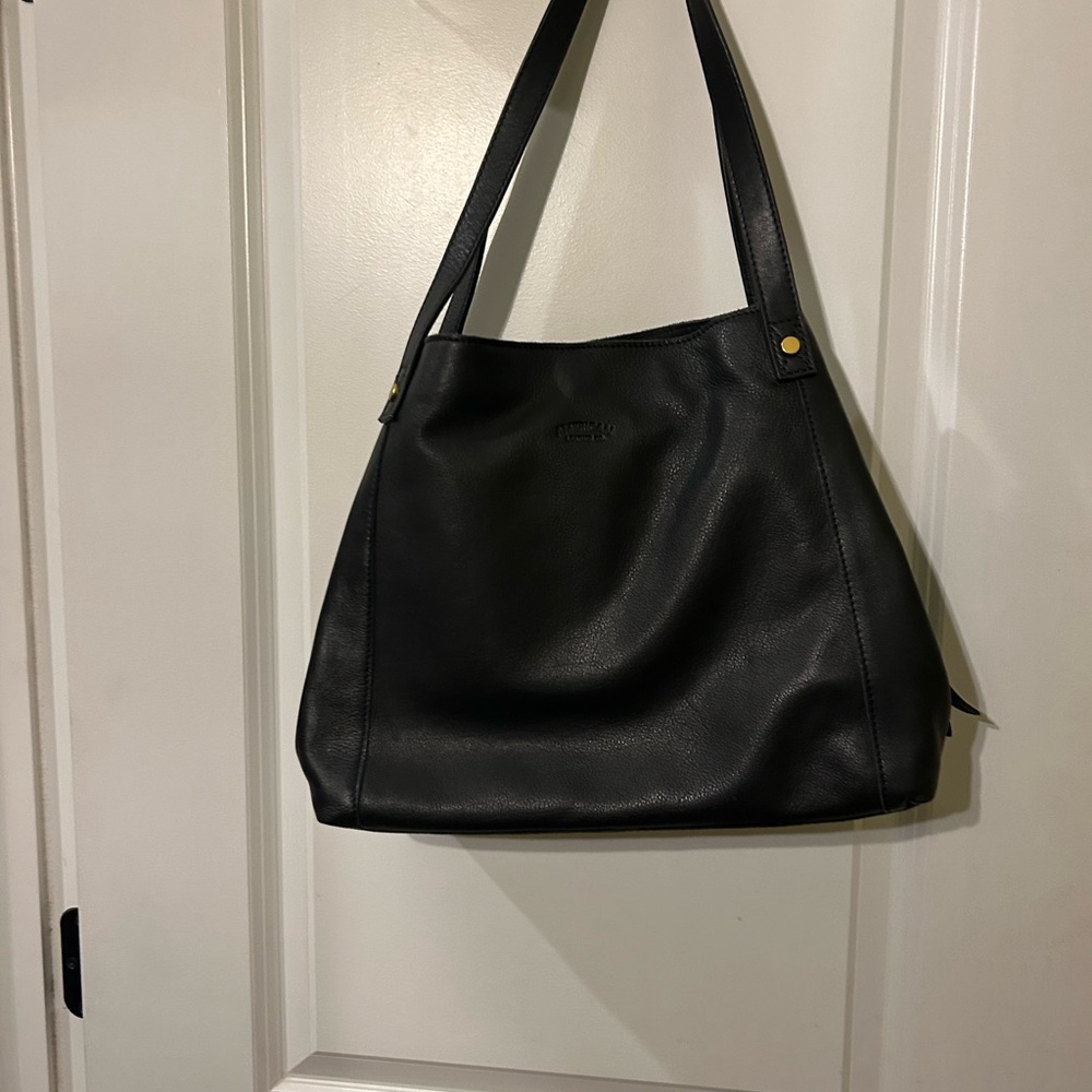 Chic Black Leather Shoulder Bag